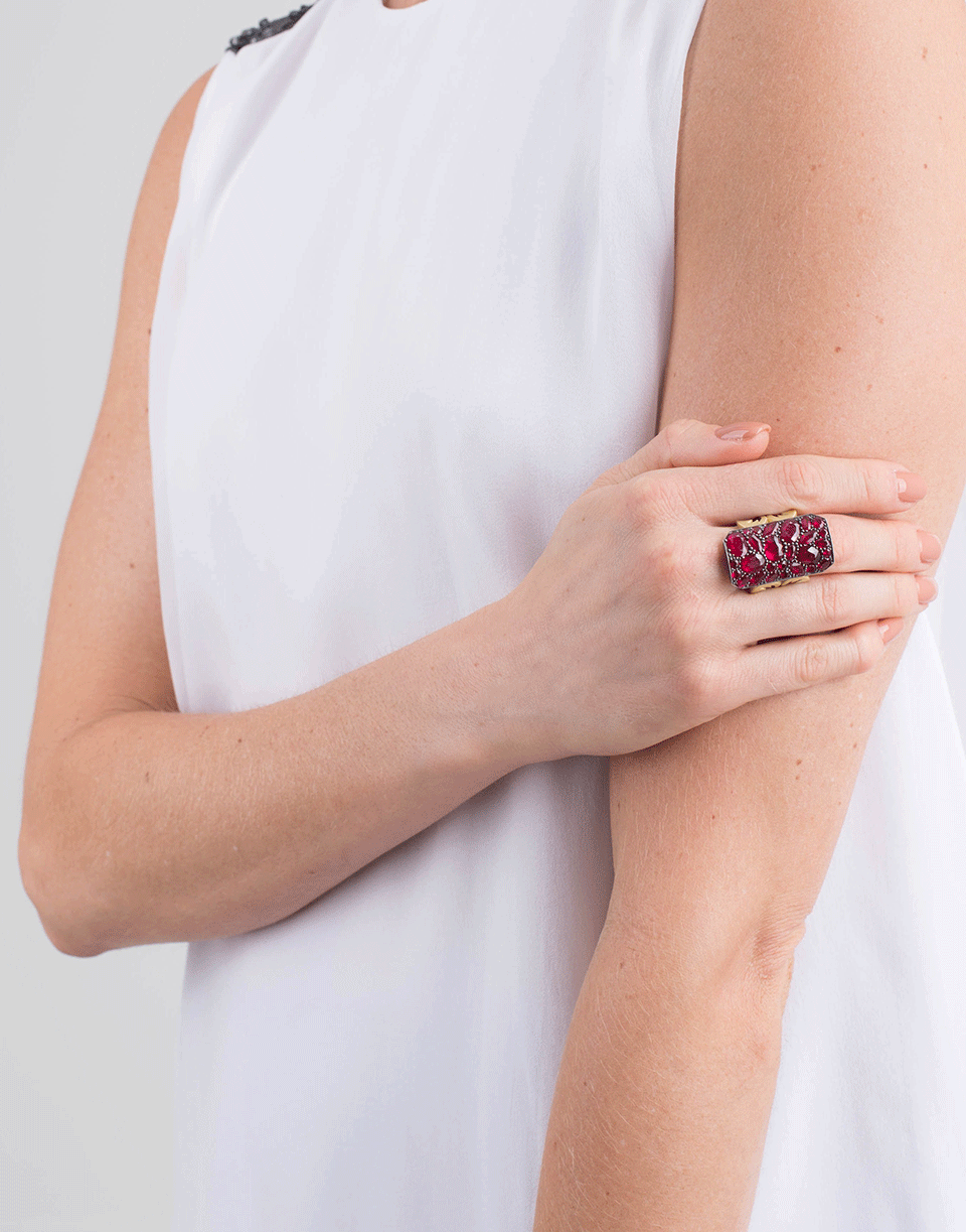 SYLVA & CIE-Ten Table Ruby Ring-YELLOW GOLD