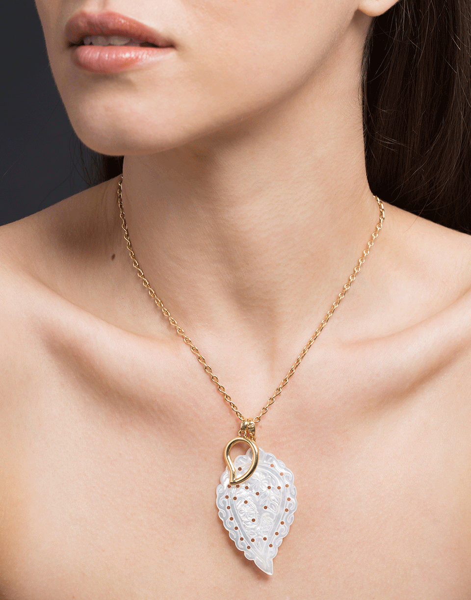 TAMARA COMOLLI-Large Mother of Pearl India Pendant-WHITE GOLD