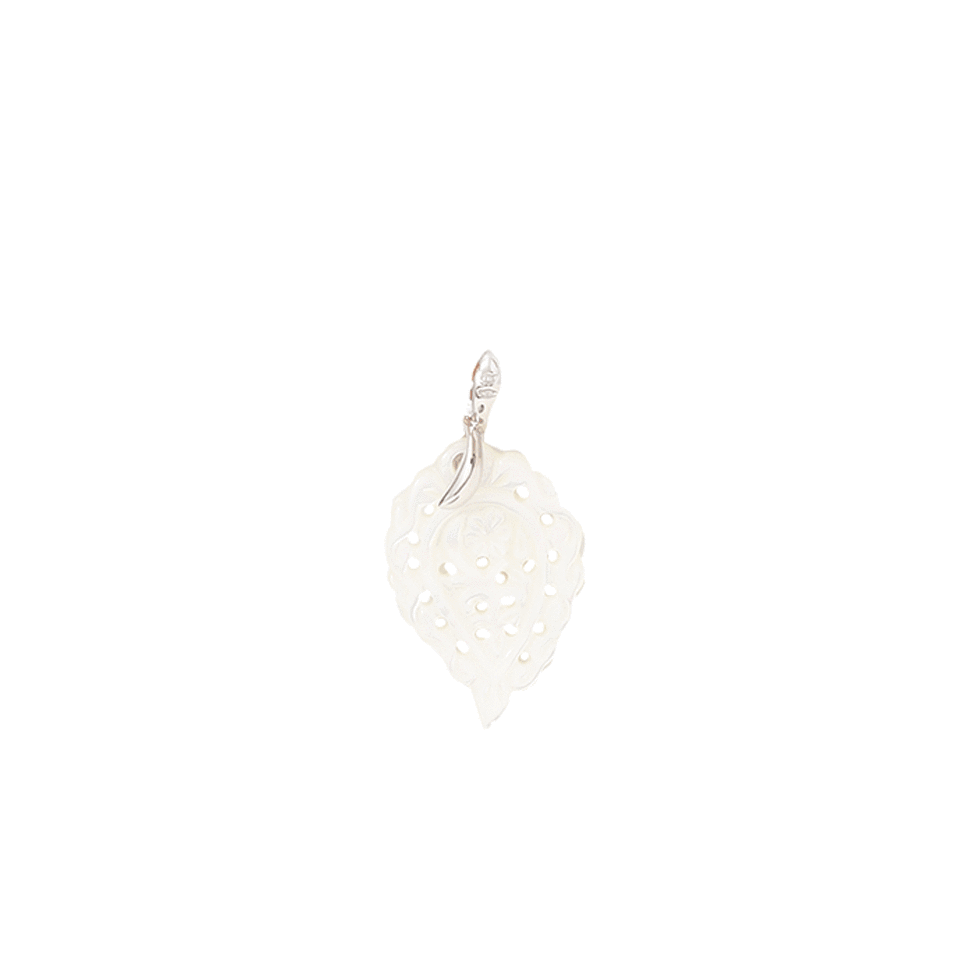 TAMARA COMOLLI-Small Mother Of Pearl Carved India Pendant-WHITE GOLD