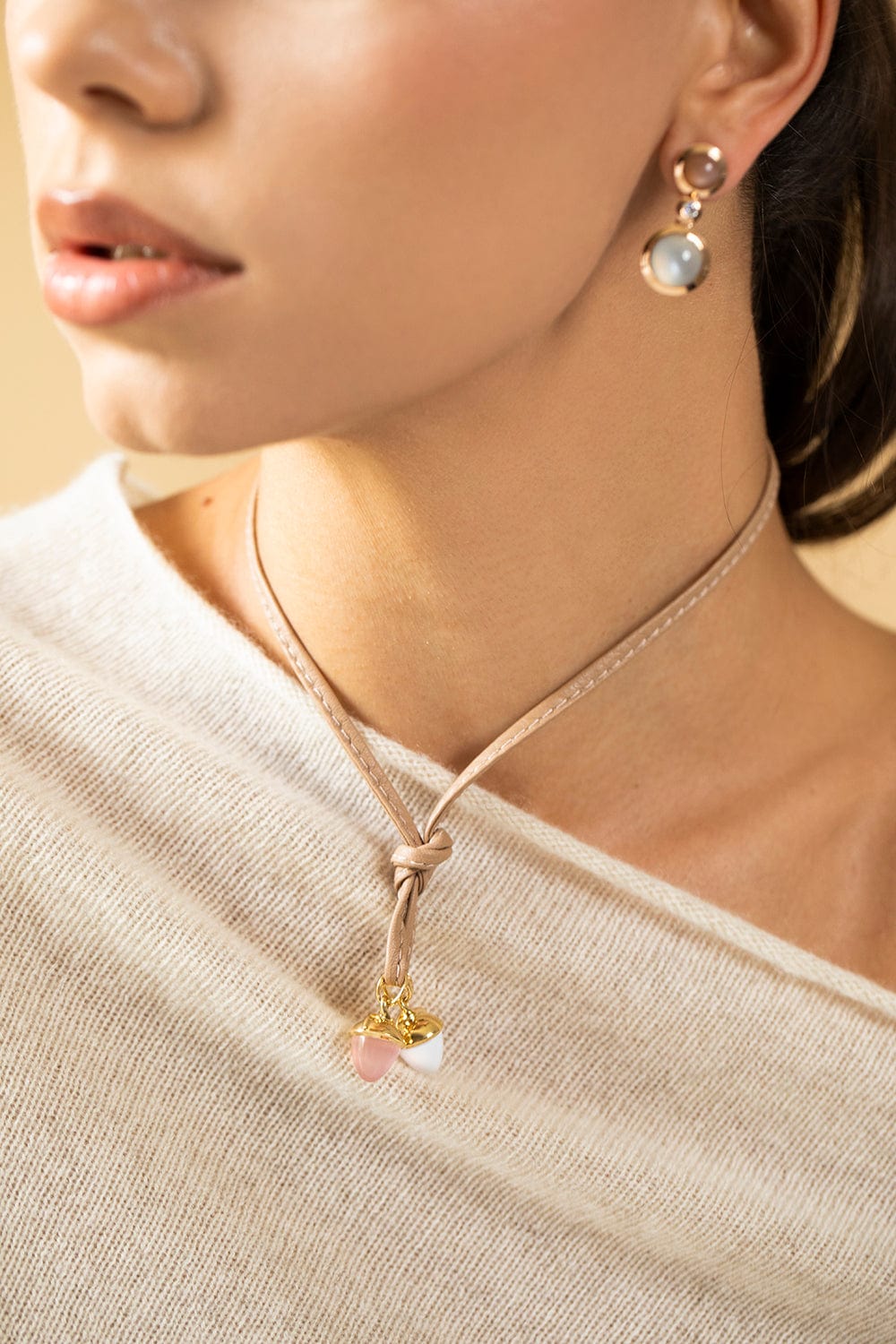 TAMARA COMOLLI-Cacholong Mikado Bouquet Pendant XL-YELLOW GOLD