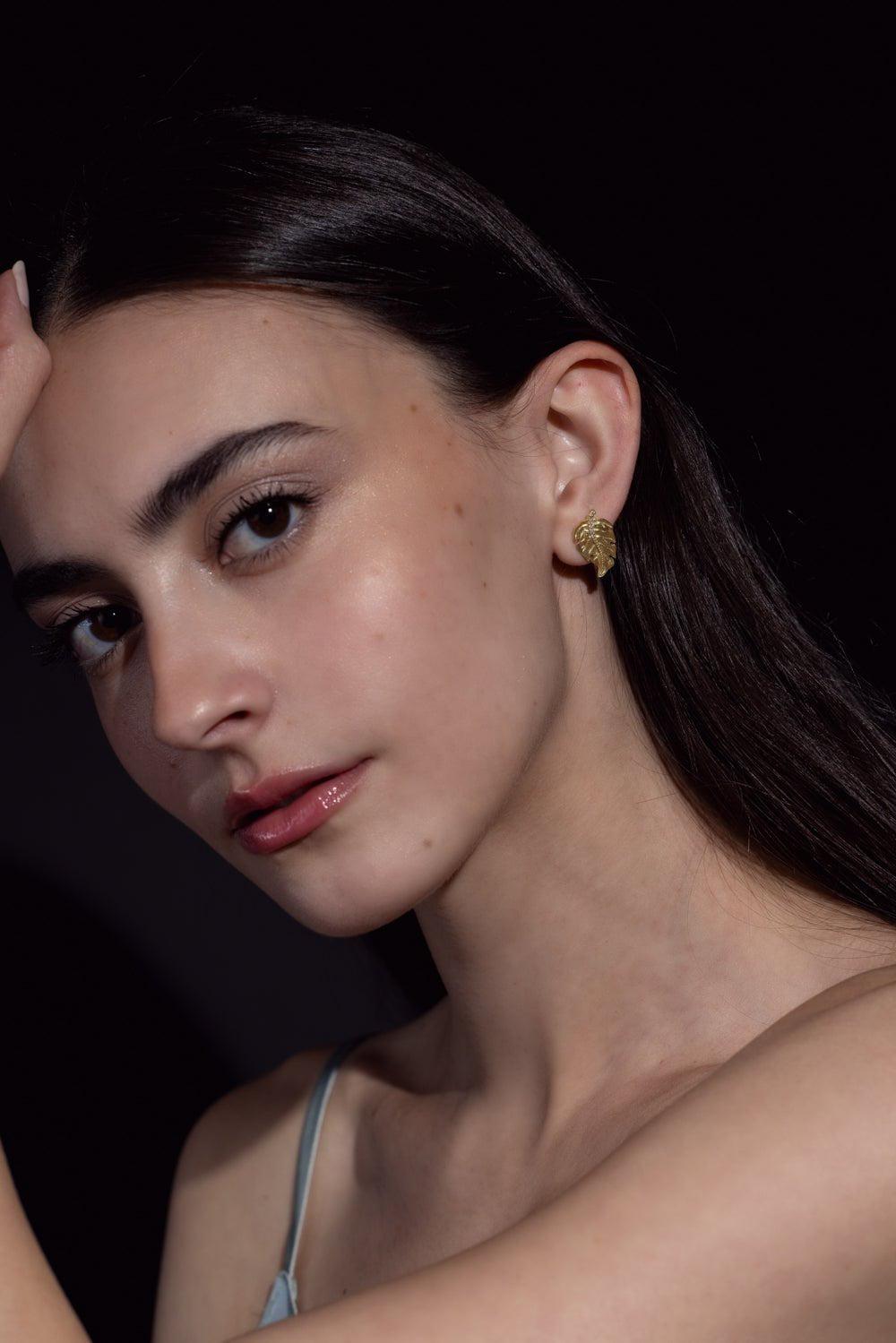TANYA FARAH-Diamond Leaf Stud Earrings-YELLOW GOLD