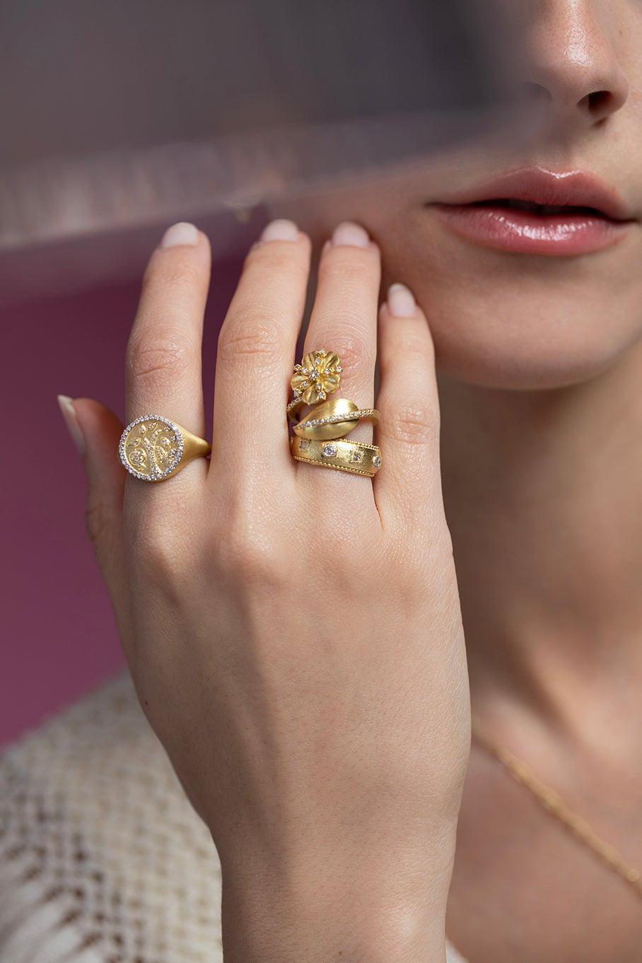  TANYA FARAH-Tree of Life Diamond Signet Ring-YELLOW GOLD 