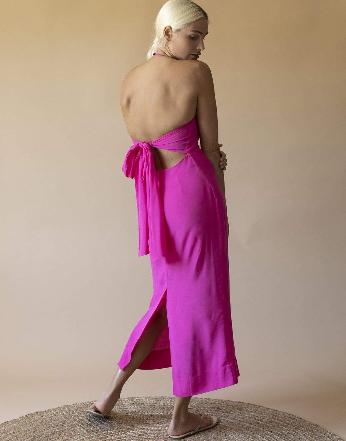 THREE GRACES LONDON-Harisha Halterneck Dress-