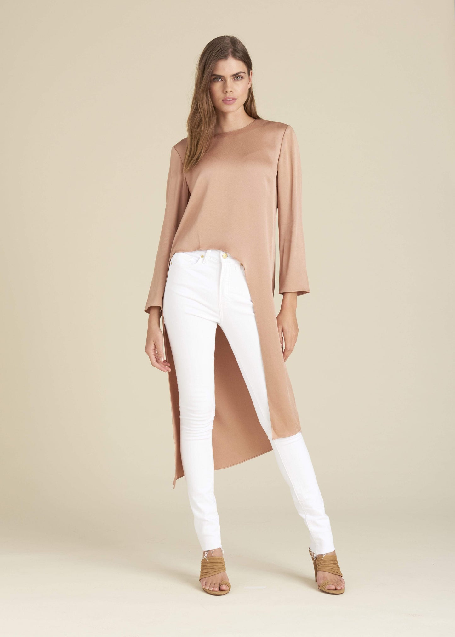 VERONICA BEARD-Rome Slit Tunic Top - Chai-