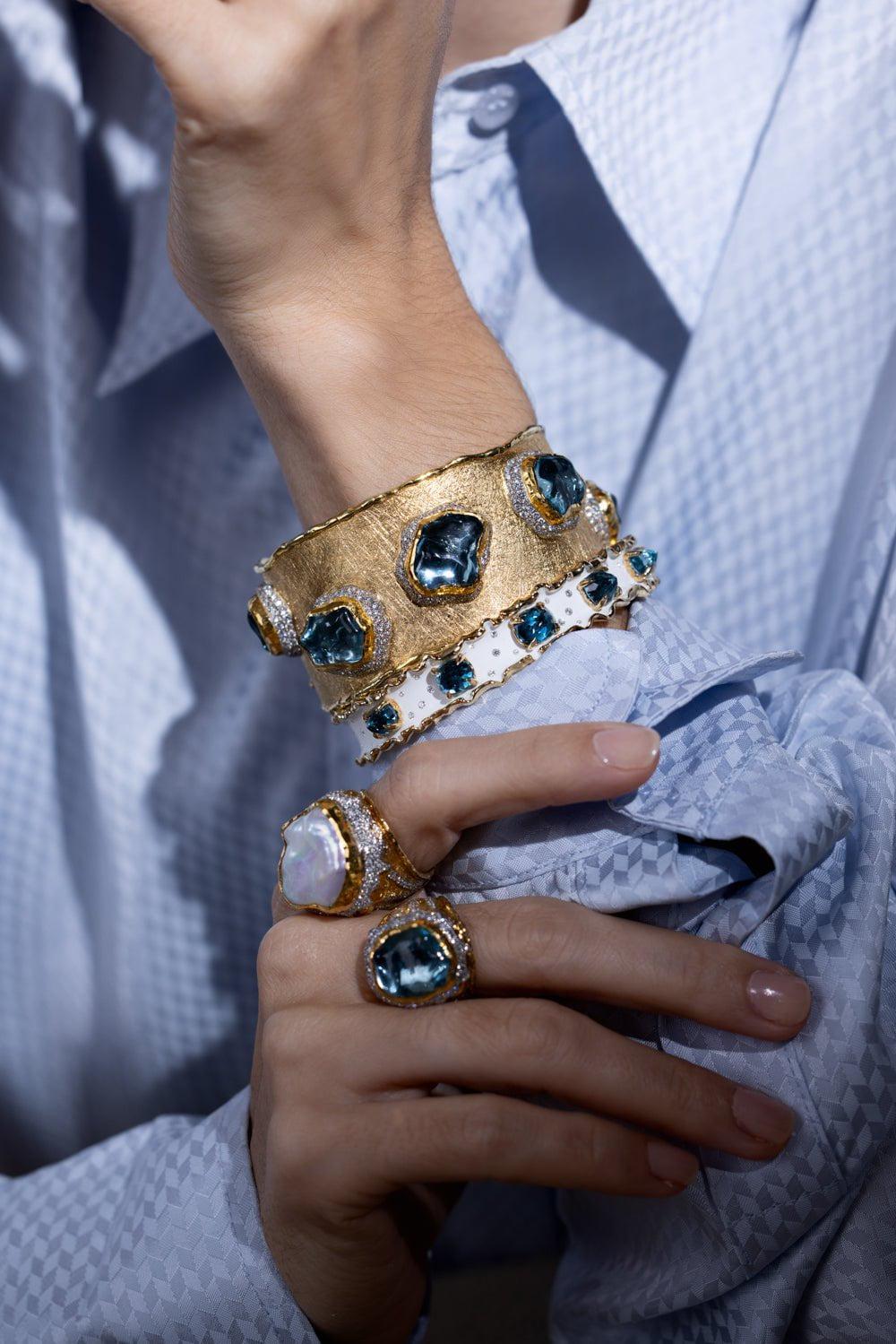 VICTOR VELYAN-Ruffled Cuff Bracelet-YELLOW GOLD