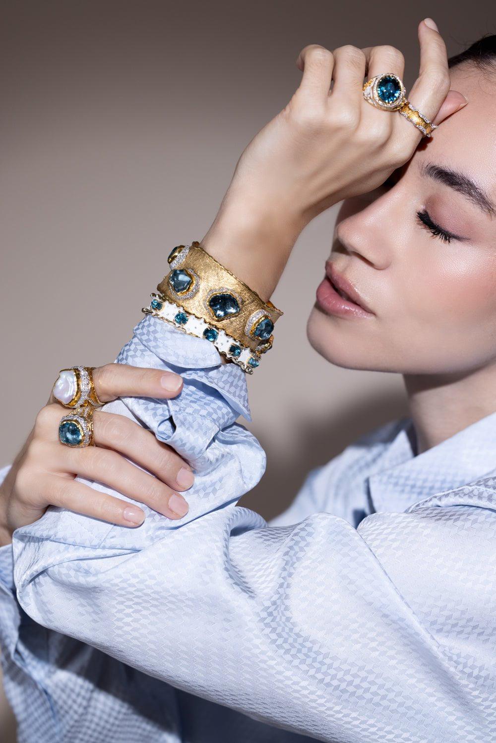 VICTOR VELYAN-Ruffled Cuff Bracelet-YELLOW GOLD