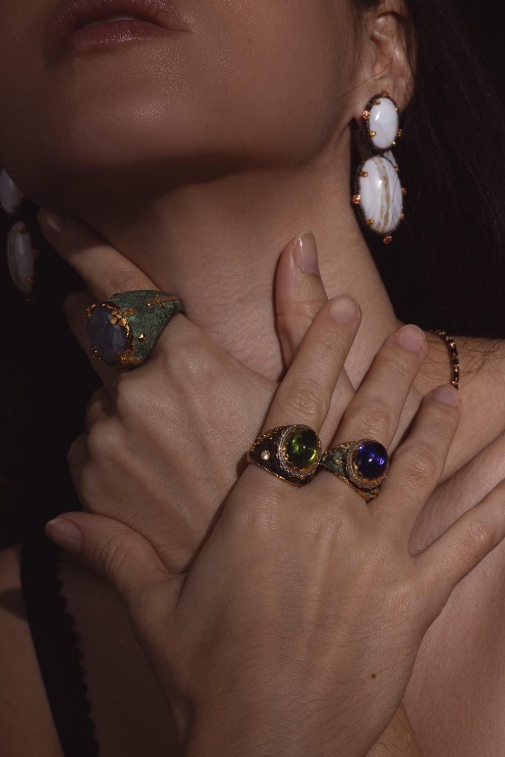 VICTOR VELYAN-Amethyst And White Patina Ring-YELLOW GOLD