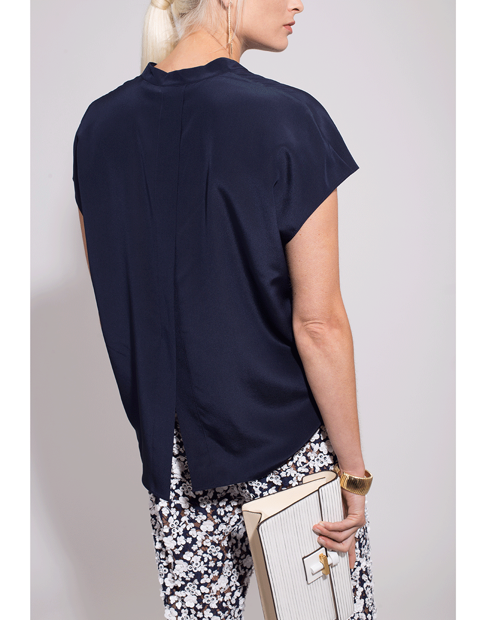 VINCE-Marine Back Slit Popover Blouse-