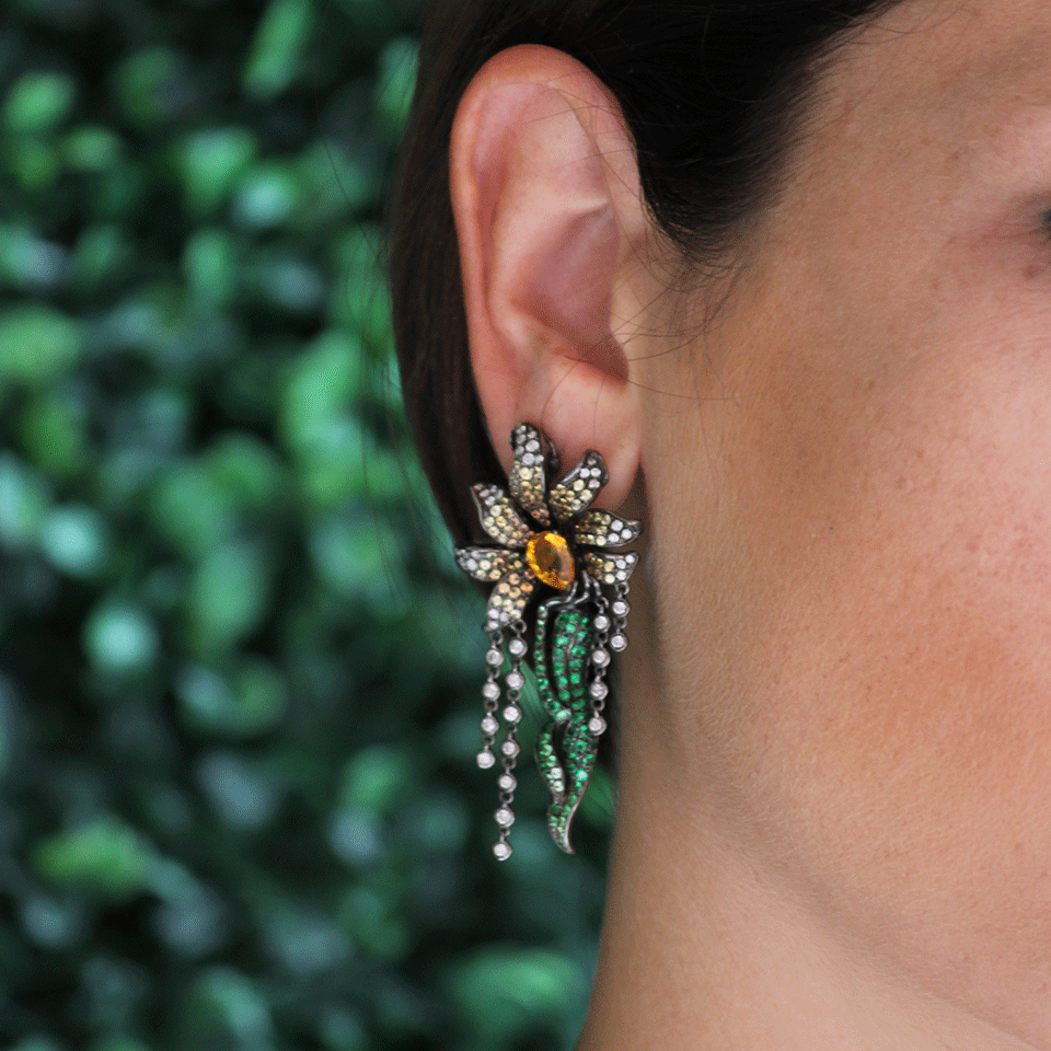 WENDY YUE-Diamond Daisy Fringe Earrings-BLACK GOLD