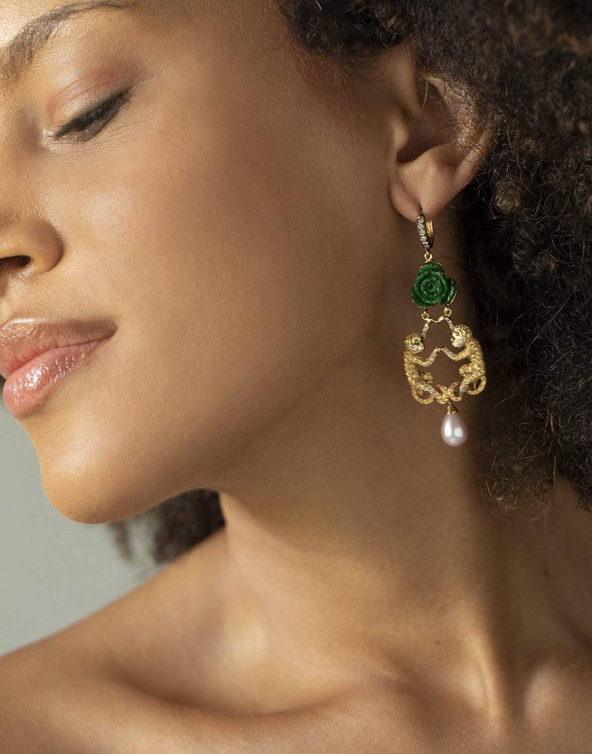 WENDY YUE-Monkey Earrings-YELLOW GOLD