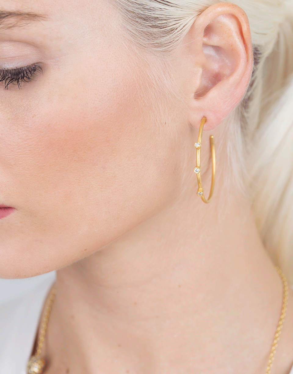 YOSSI HARARI-Medium Jane Hoop Earrings-YELLOW GOLD