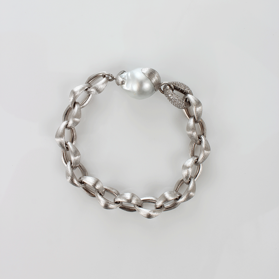 YVEL-White Baroque Fresh Water Pearl Bracelet-WHITE GOLD
