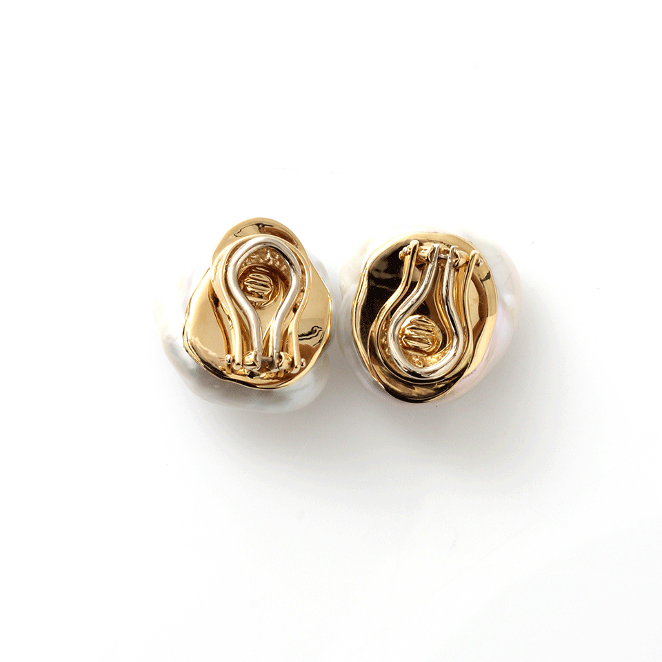 YVEL-Baroque Freshwater Pearl Earrings-YELLOW GOLD