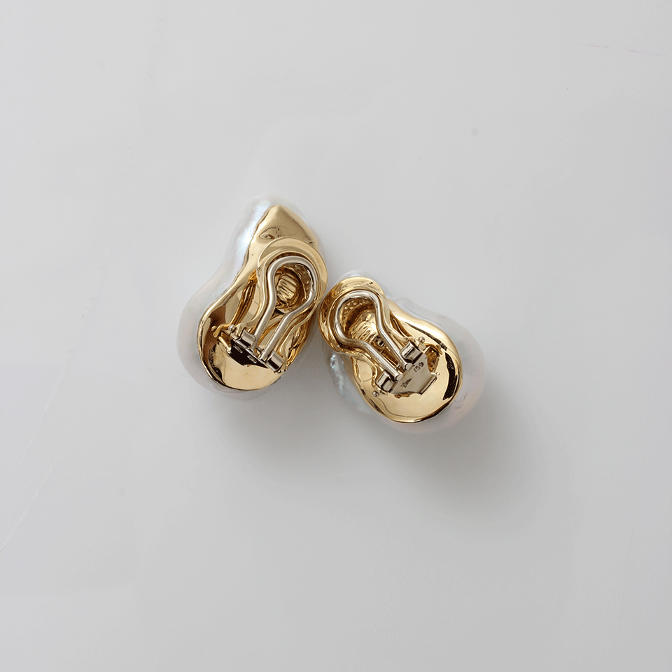 YVEL-Baroque Freshwater Pearl Earrings-YELLOW GOLD